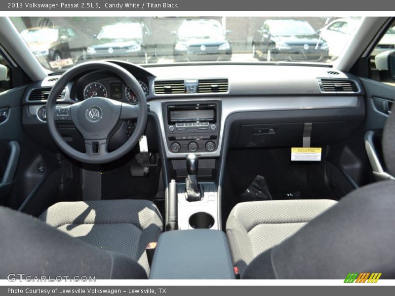 Candy White / Titan Black 2013 Volkswagen Passat 2.5L S