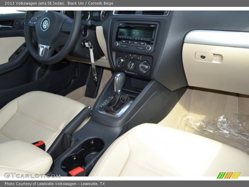 Black Uni / Cornsilk Beige 2013 Volkswagen Jetta SE Sedan