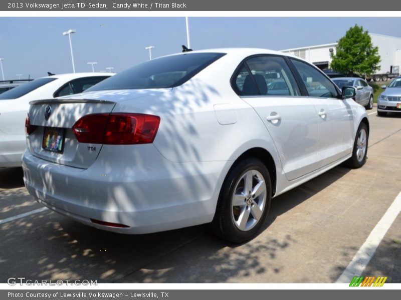 Candy White / Titan Black 2013 Volkswagen Jetta TDI Sedan