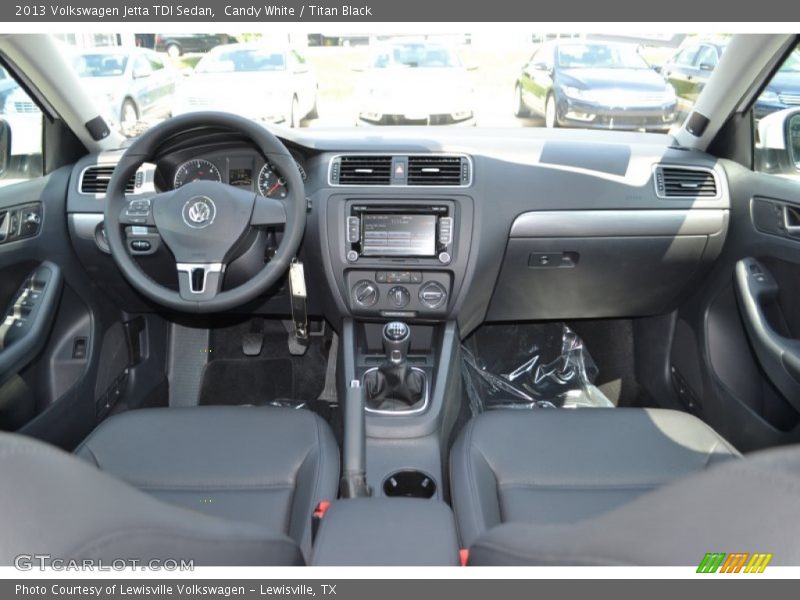 Candy White / Titan Black 2013 Volkswagen Jetta TDI Sedan
