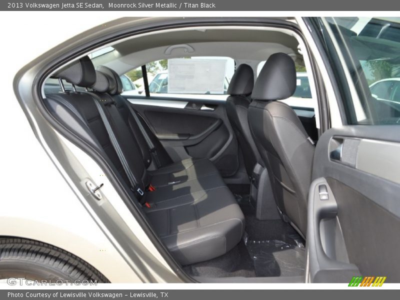 Moonrock Silver Metallic / Titan Black 2013 Volkswagen Jetta SE Sedan