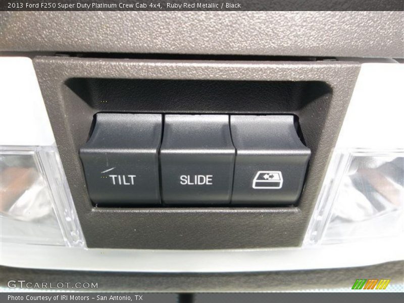Controls of 2013 F250 Super Duty Platinum Crew Cab 4x4