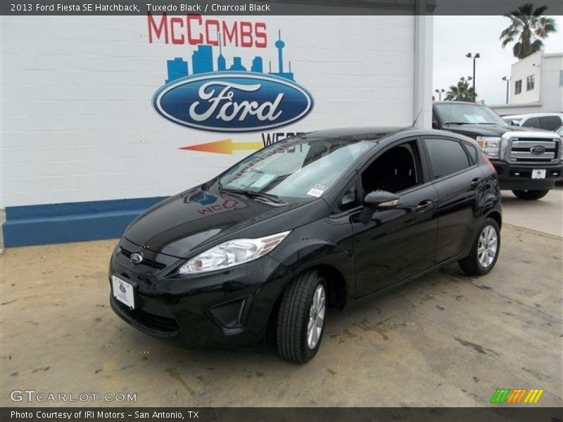Tuxedo Black / Charcoal Black 2013 Ford Fiesta SE Hatchback