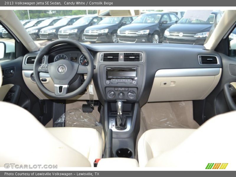 Candy White / Cornsilk Beige 2013 Volkswagen Jetta SE Sedan