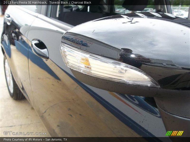 Tuxedo Black / Charcoal Black 2013 Ford Fiesta SE Hatchback