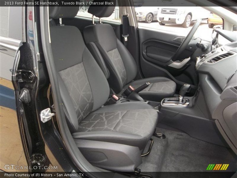 Tuxedo Black / Charcoal Black 2013 Ford Fiesta SE Hatchback