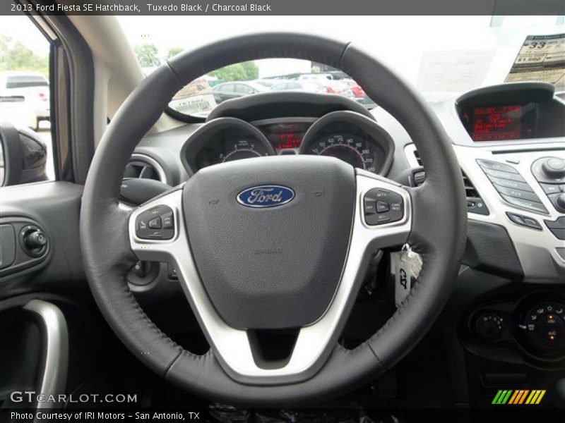 Tuxedo Black / Charcoal Black 2013 Ford Fiesta SE Hatchback