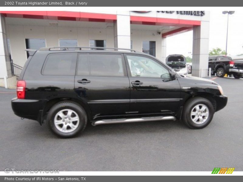 Black / Ivory 2002 Toyota Highlander Limited