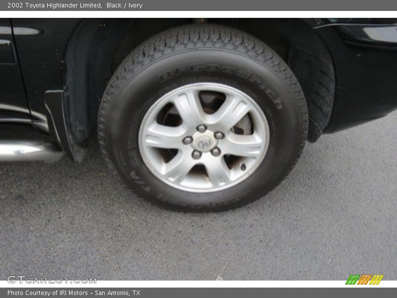 Black / Ivory 2002 Toyota Highlander Limited