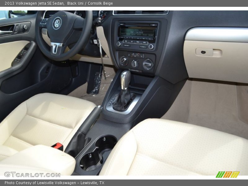 Black Uni / Cornsilk Beige 2013 Volkswagen Jetta SE Sedan