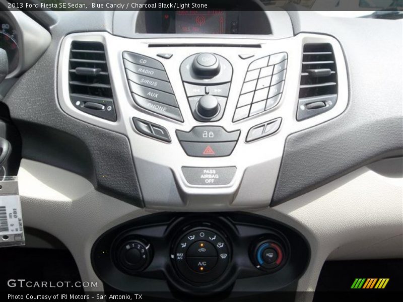 Blue Candy / Charcoal Black/Light Stone 2013 Ford Fiesta SE Sedan