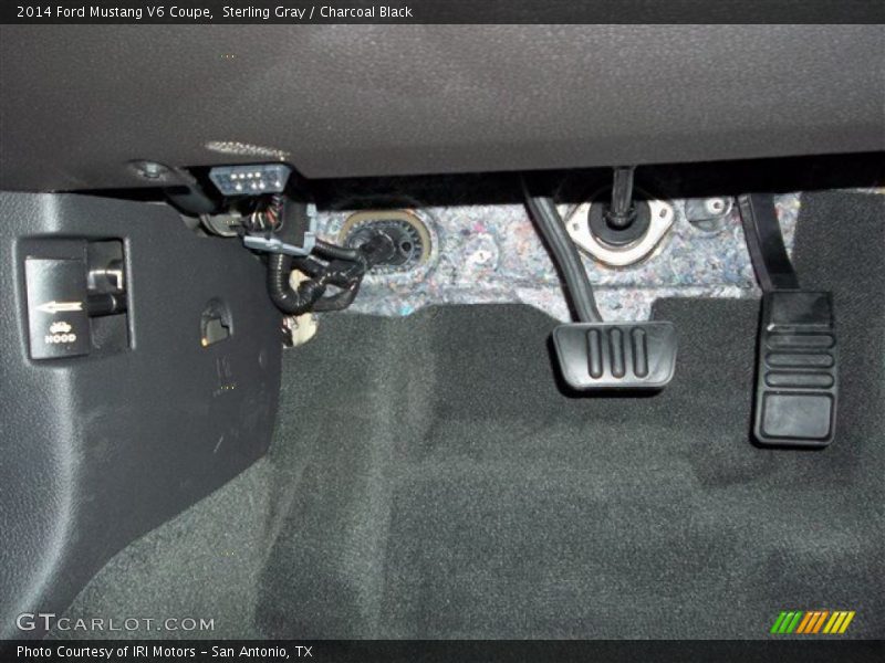Sterling Gray / Charcoal Black 2014 Ford Mustang V6 Coupe