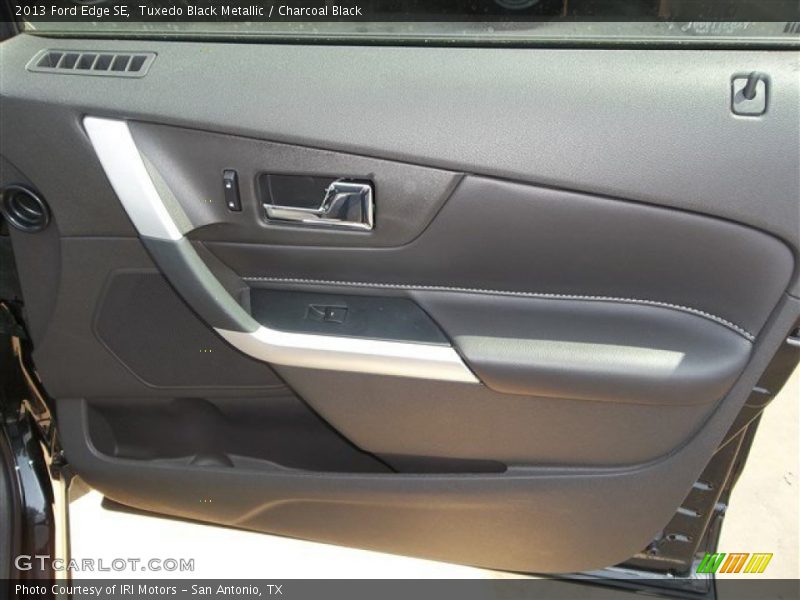 Tuxedo Black Metallic / Charcoal Black 2013 Ford Edge SE
