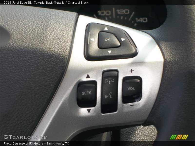 Tuxedo Black Metallic / Charcoal Black 2013 Ford Edge SE