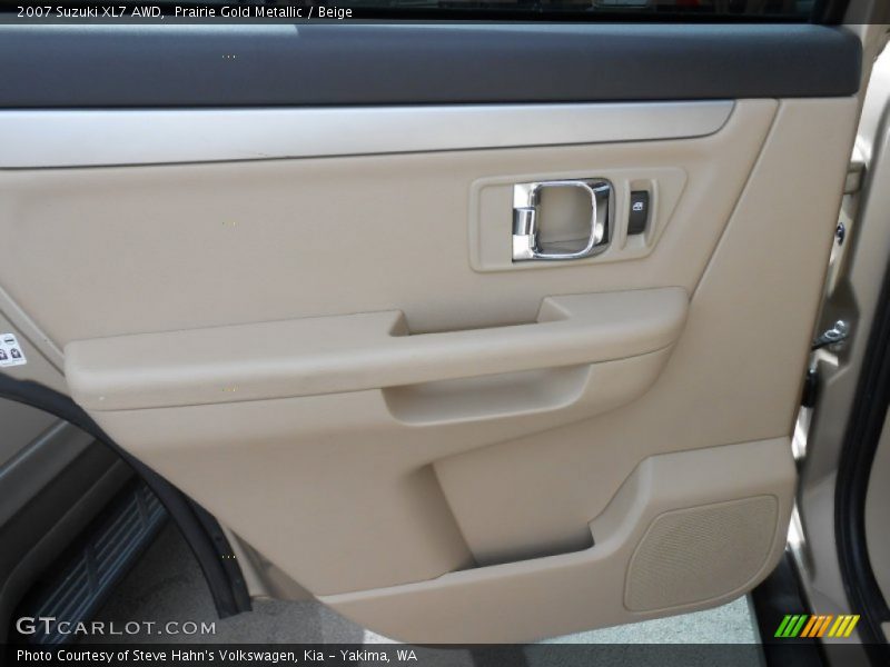 Door Panel of 2007 XL7 AWD