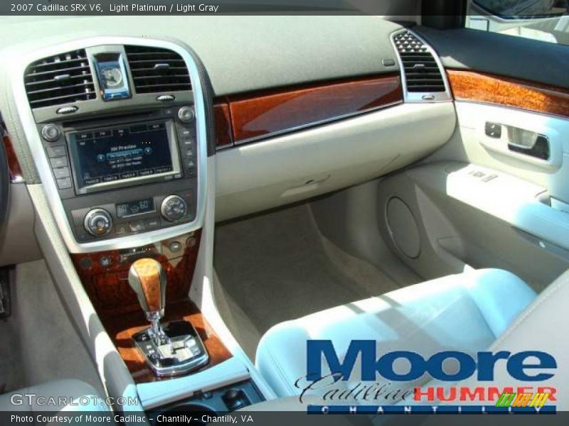 Light Platinum / Light Gray 2007 Cadillac SRX V6