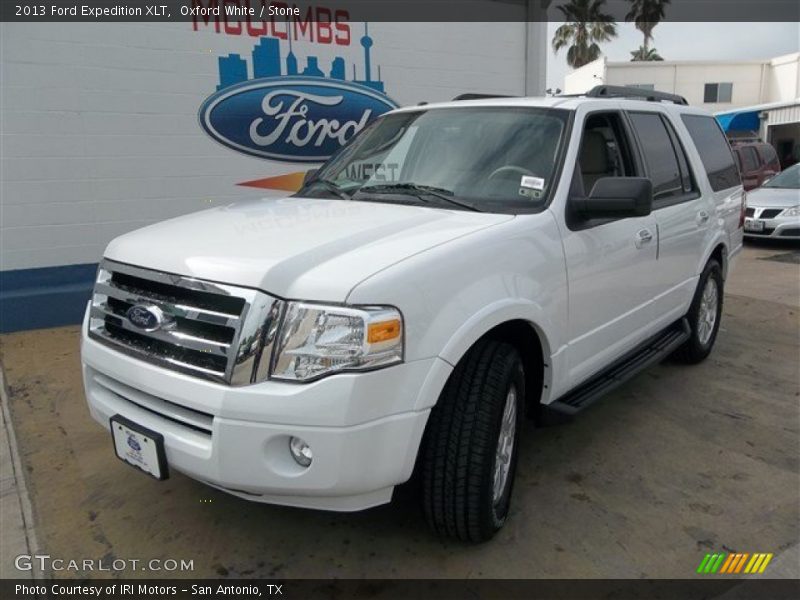 Oxford White / Stone 2013 Ford Expedition XLT