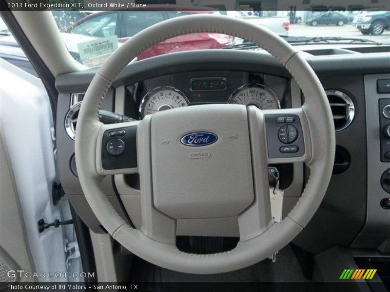 Oxford White / Stone 2013 Ford Expedition XLT