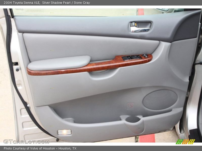 Silver Shadow Pearl / Stone Gray 2004 Toyota Sienna XLE