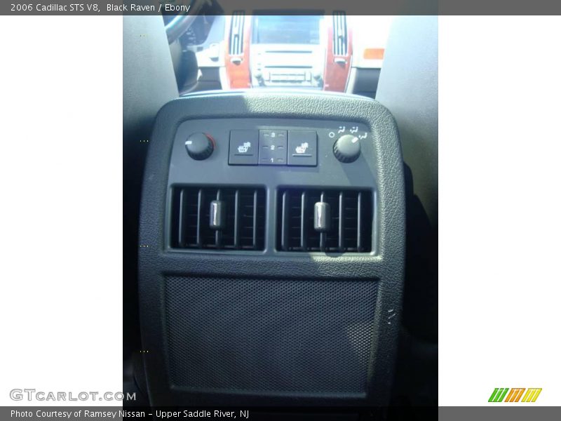 Black Raven / Ebony 2006 Cadillac STS V8