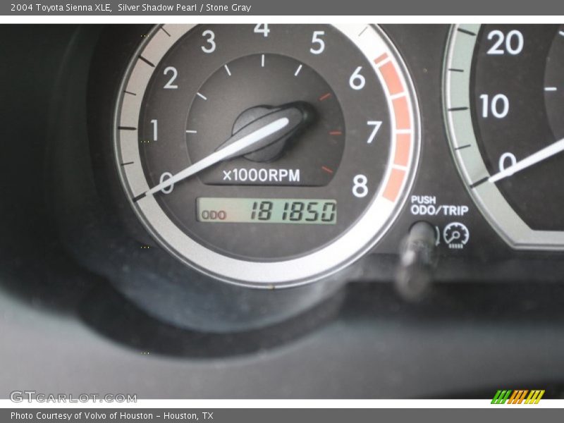Silver Shadow Pearl / Stone Gray 2004 Toyota Sienna XLE