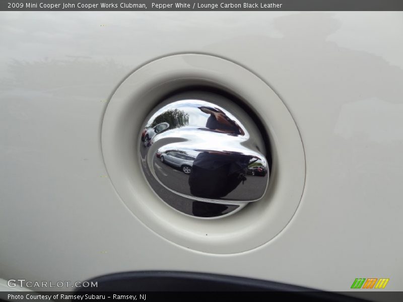 Pepper White / Lounge Carbon Black Leather 2009 Mini Cooper John Cooper Works Clubman