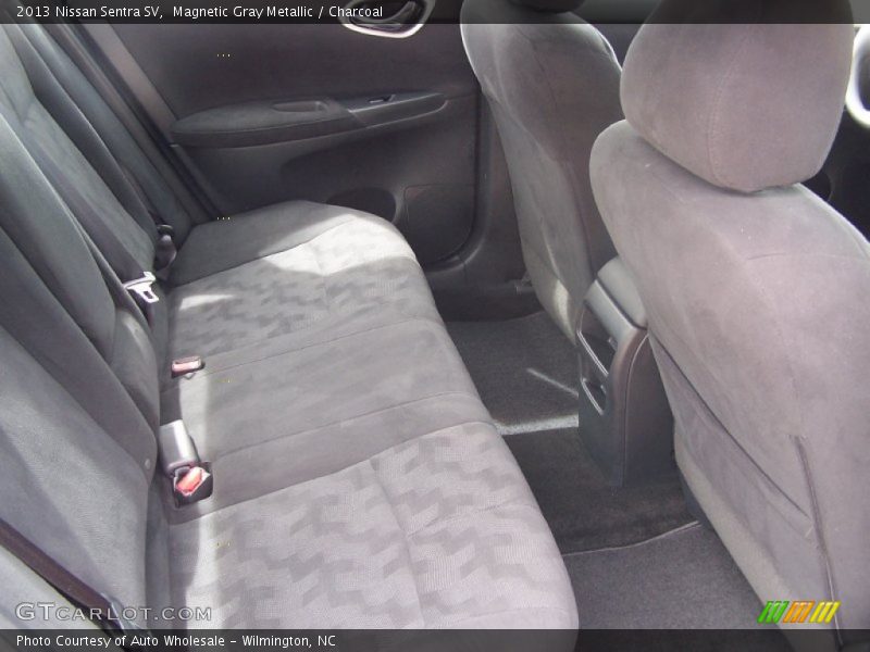 Magnetic Gray Metallic / Charcoal 2013 Nissan Sentra SV