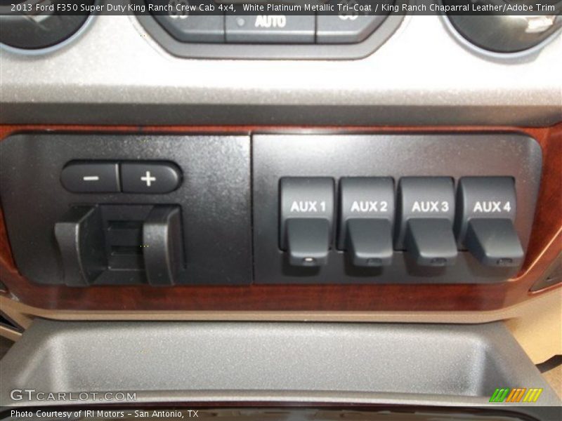 White Platinum Metallic Tri-Coat / King Ranch Chaparral Leather/Adobe Trim 2013 Ford F350 Super Duty King Ranch Crew Cab 4x4