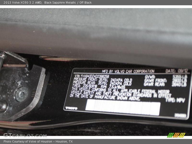 Black Sapphire Metallic / Off Black 2013 Volvo XC60 3.2 AWD