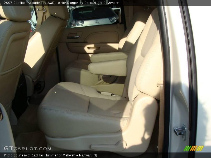 White Diamond / Cocoa/Light Cashmere 2007 Cadillac Escalade ESV AWD