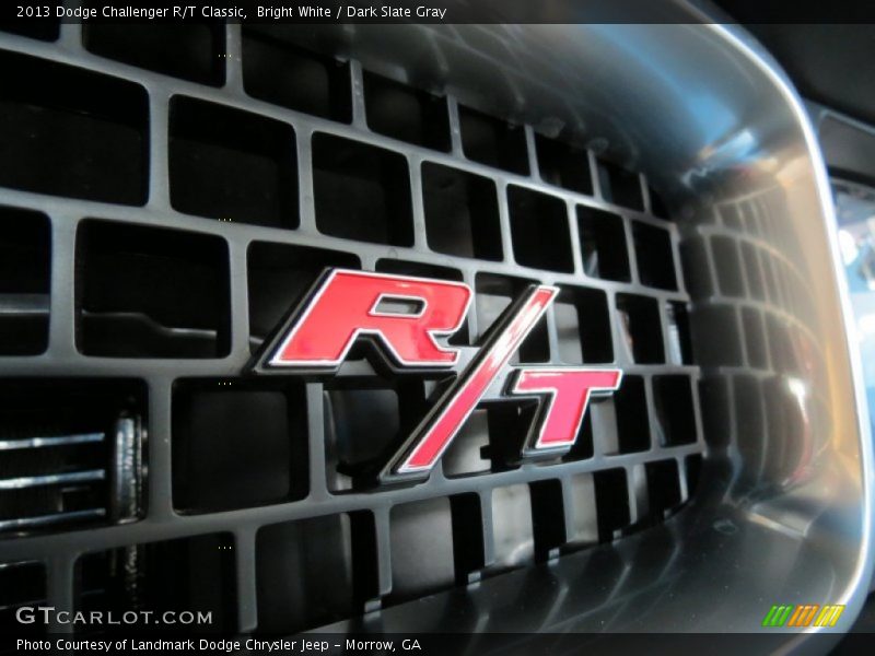 Bright White / Dark Slate Gray 2013 Dodge Challenger R/T Classic