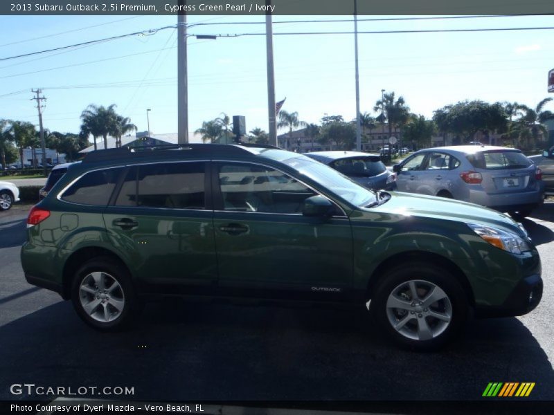Cypress Green Pearl / Ivory 2013 Subaru Outback 2.5i Premium