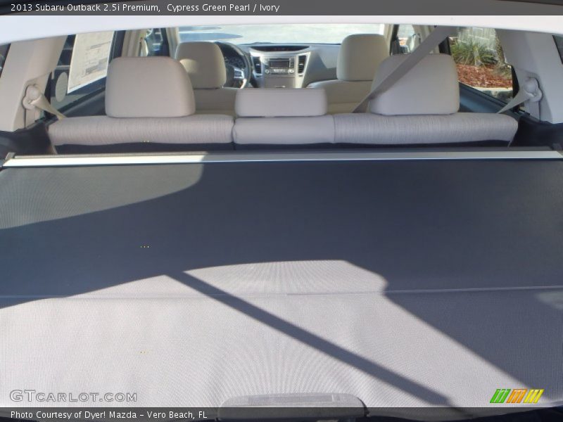 Cypress Green Pearl / Ivory 2013 Subaru Outback 2.5i Premium