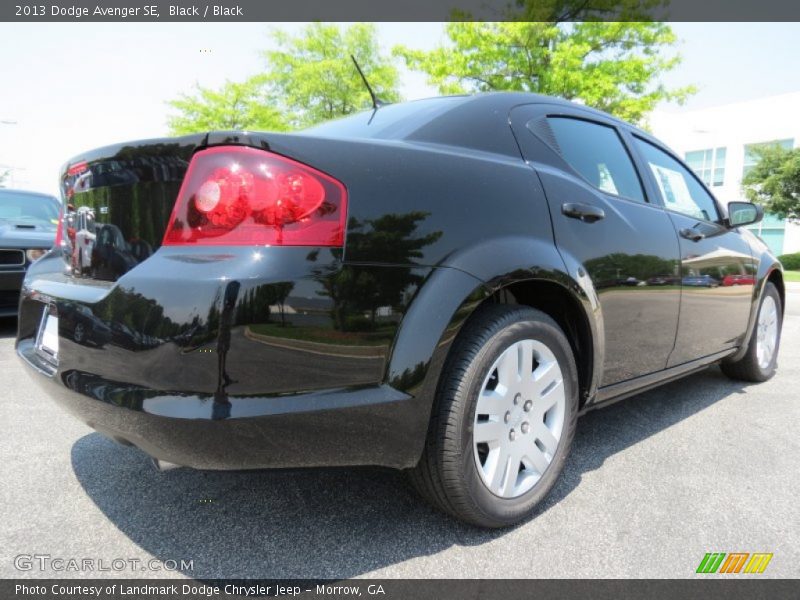 Black / Black 2013 Dodge Avenger SE