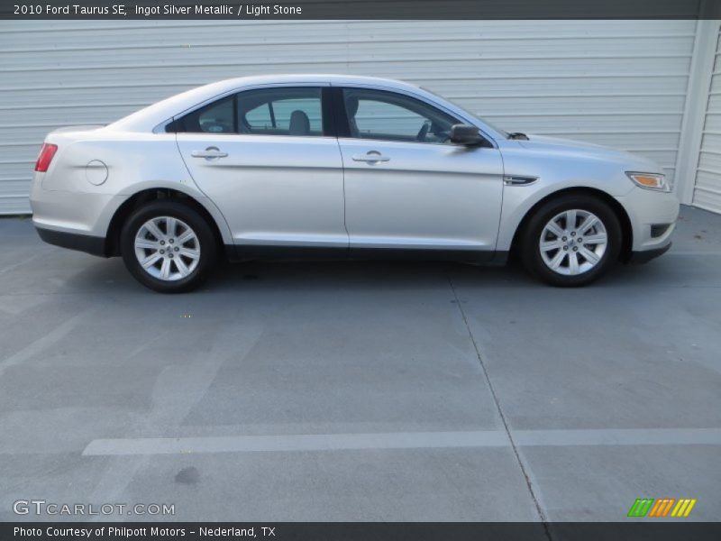 Ingot Silver Metallic / Light Stone 2010 Ford Taurus SE