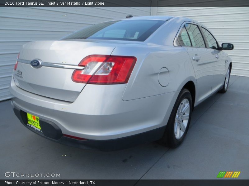 Ingot Silver Metallic / Light Stone 2010 Ford Taurus SE