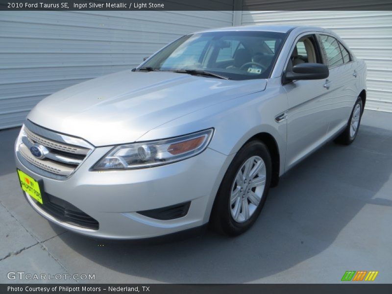 Ingot Silver Metallic / Light Stone 2010 Ford Taurus SE