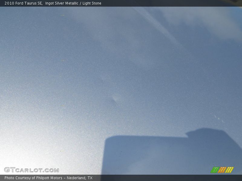 Ingot Silver Metallic / Light Stone 2010 Ford Taurus SE