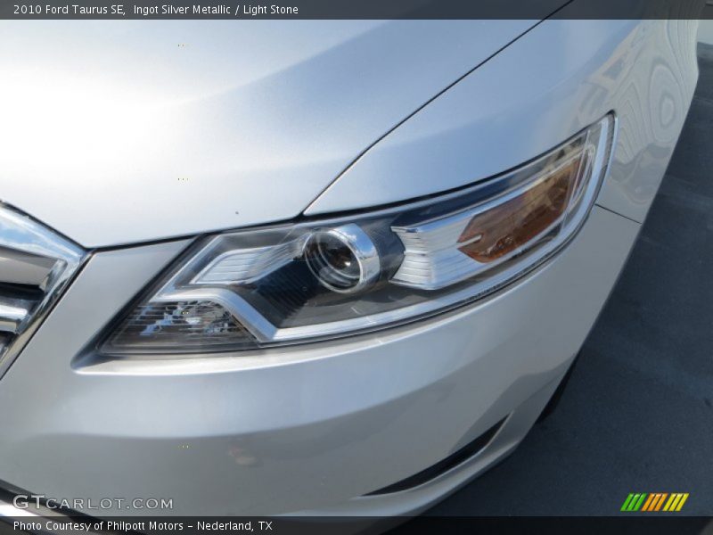Ingot Silver Metallic / Light Stone 2010 Ford Taurus SE