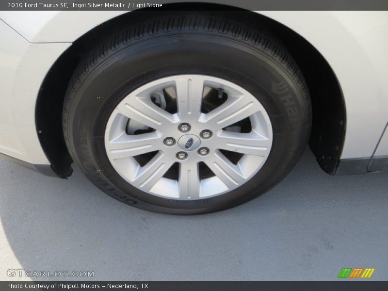Ingot Silver Metallic / Light Stone 2010 Ford Taurus SE