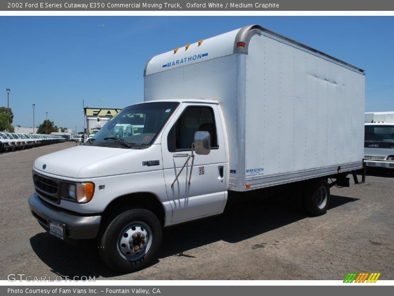 Oxford White / Medium Graphite 2002 Ford E Series Cutaway E350 Commercial Moving Truck