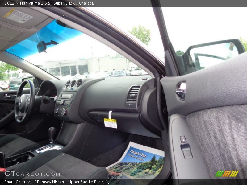 Super Black / Charcoal 2012 Nissan Altima 2.5 S