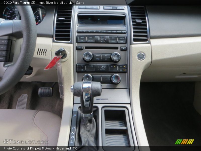 Controls of 2010 Taurus SE