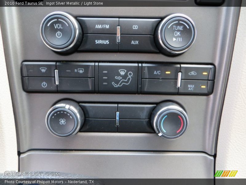 Controls of 2010 Taurus SE