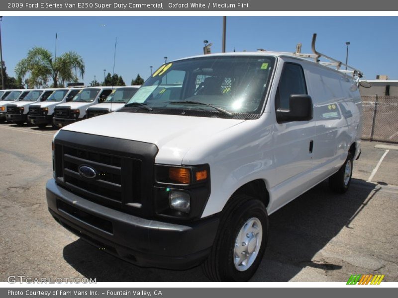 Oxford White / Medium Flint 2009 Ford E Series Van E250 Super Duty Commercial