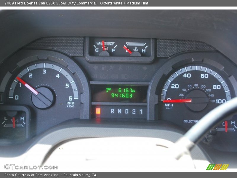 Oxford White / Medium Flint 2009 Ford E Series Van E250 Super Duty Commercial