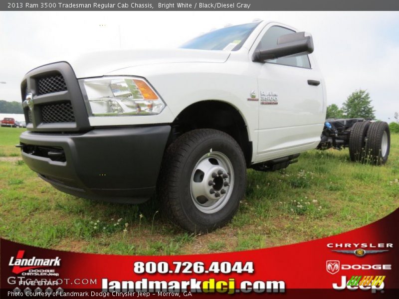 Bright White / Black/Diesel Gray 2013 Ram 3500 Tradesman Regular Cab Chassis