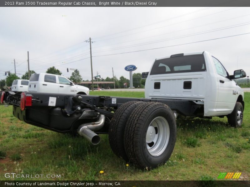 Bright White / Black/Diesel Gray 2013 Ram 3500 Tradesman Regular Cab Chassis