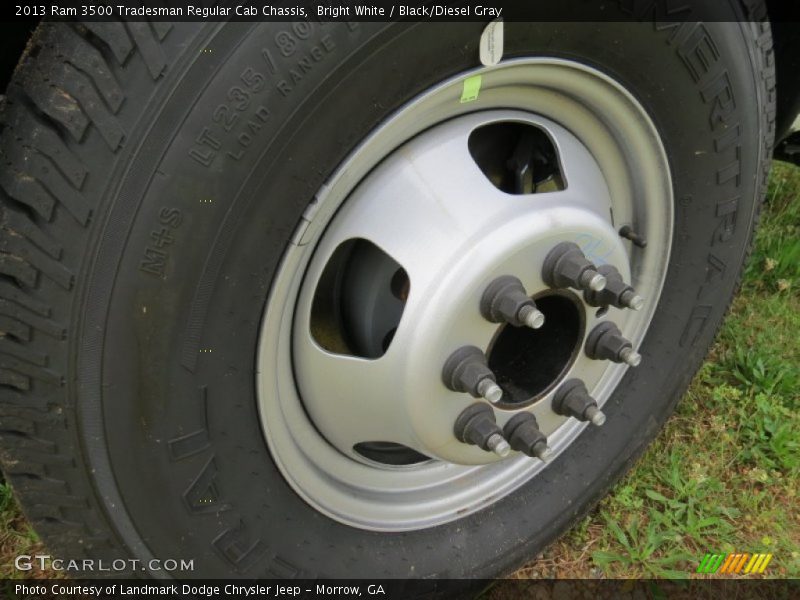 Bright White / Black/Diesel Gray 2013 Ram 3500 Tradesman Regular Cab Chassis