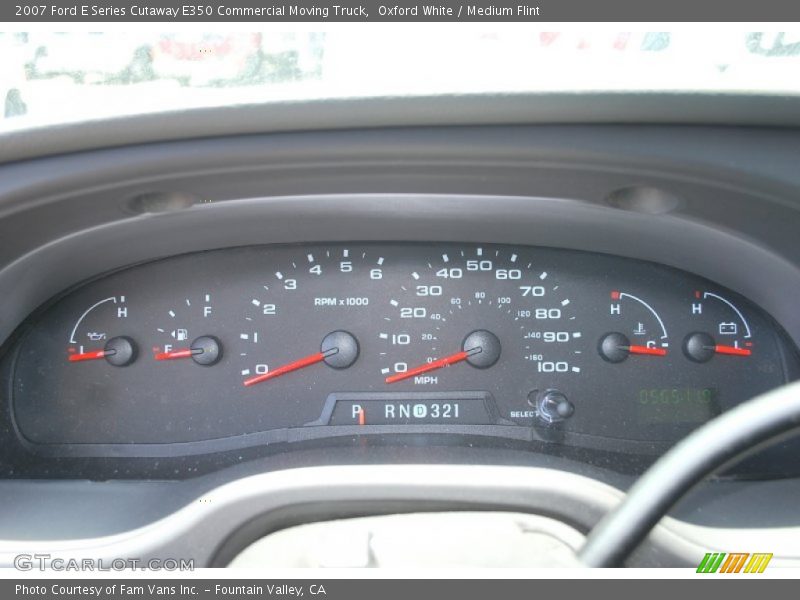 Oxford White / Medium Flint 2007 Ford E Series Cutaway E350 Commercial Moving Truck